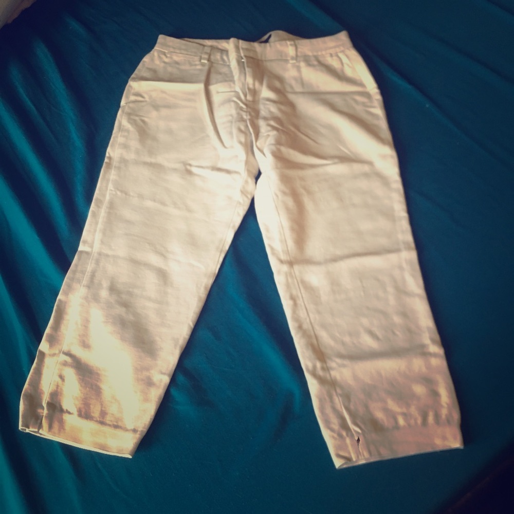 Tommy Hilfiger Khaki Size 6 Capris